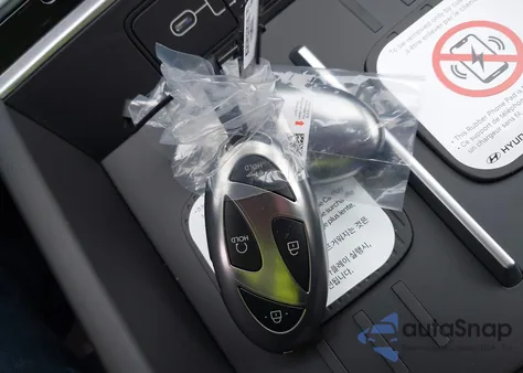 2026 Hyundai Santa Fe Hybrid Sel z USA, uszkodzony, nr VIN 5NMP2DG1XTH103929